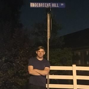 Meet your Posher, Ethan